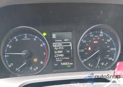 2018 Toyota Rav4 Xle z USA, uszkodzony, nr VIN JTMRFREV2JD240904